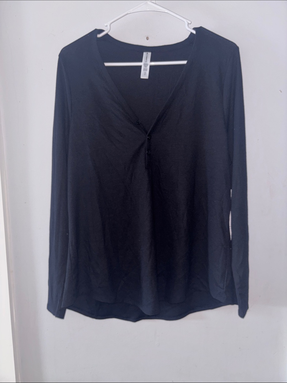 Athleta Black V-Neck Long Sleeve Top